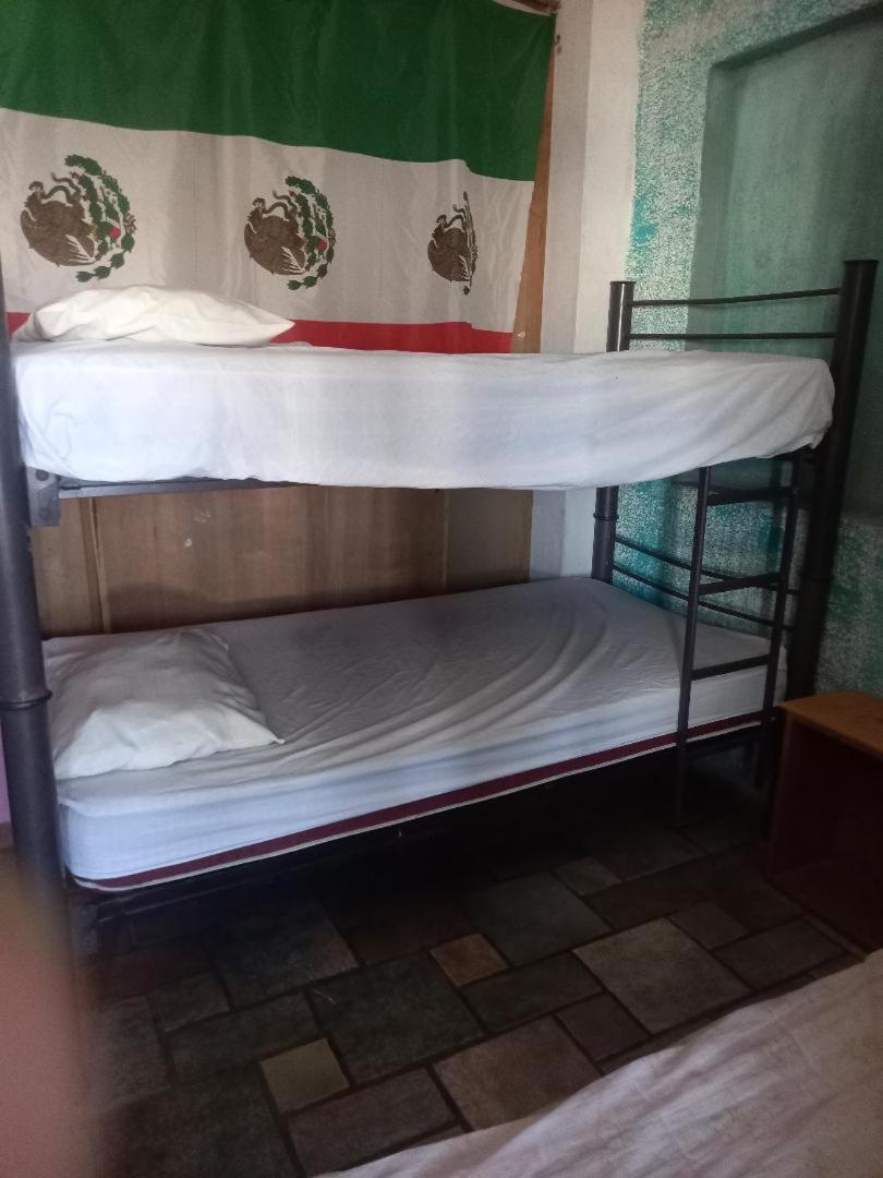 Hostal Bravo Vallarta Пуэрто-Вальярта Экстерьер фото