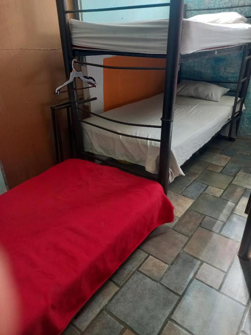 Hostal Bravo Vallarta Пуэрто-Вальярта Экстерьер фото